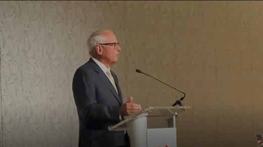 David Bianchi accepting award and giving speech